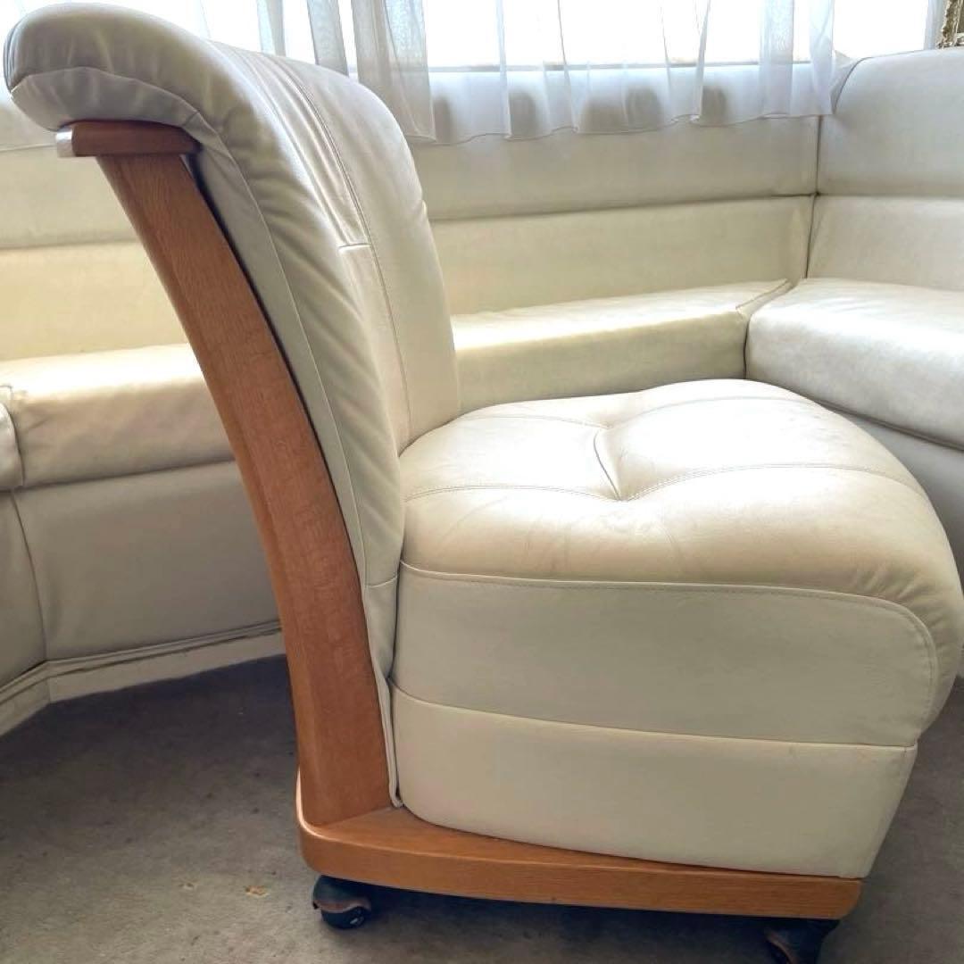 ホワイトレザー1人掛けソファ キャスター付き