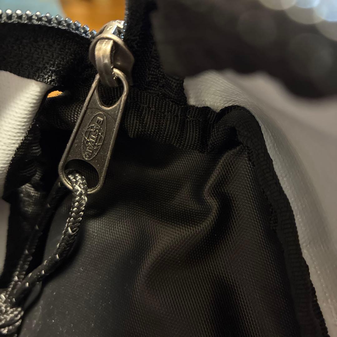 MM6 × EASTPAK コラボ ボディバッグ　ブラック