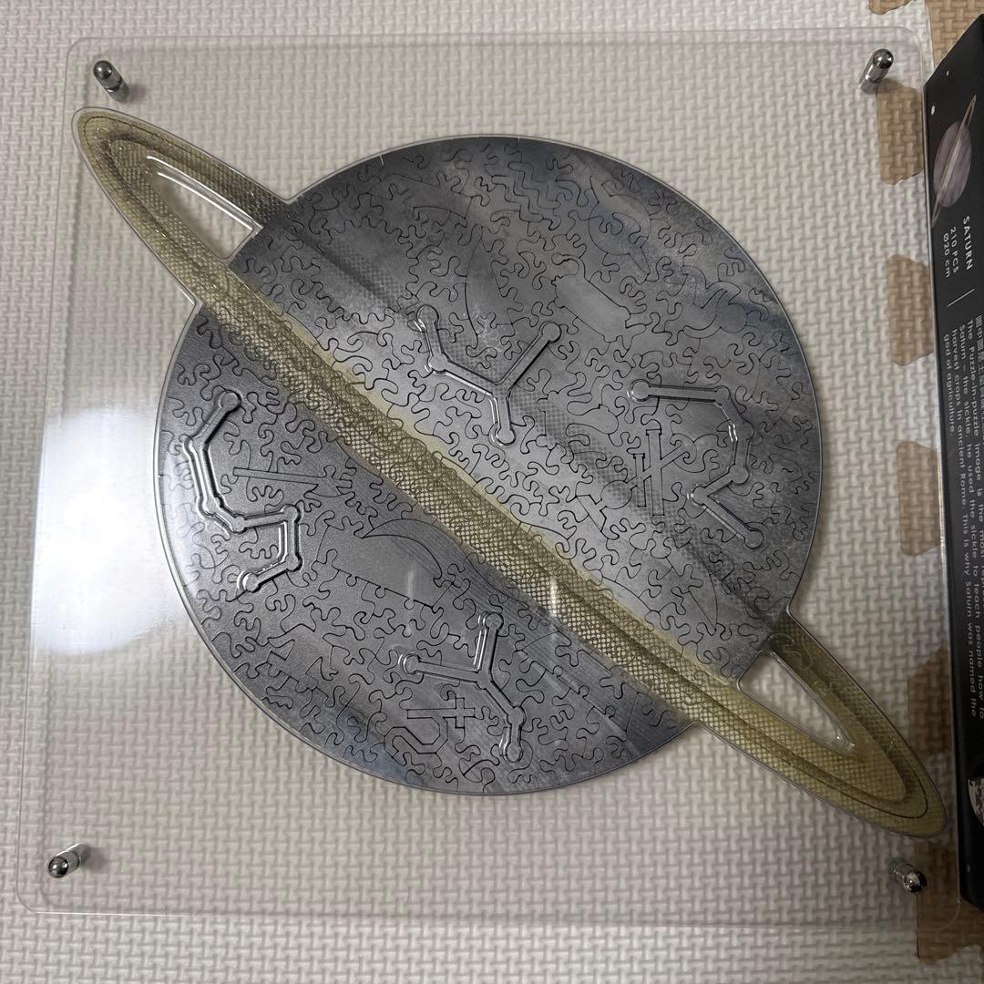 宇宙の破片　パズル　土星