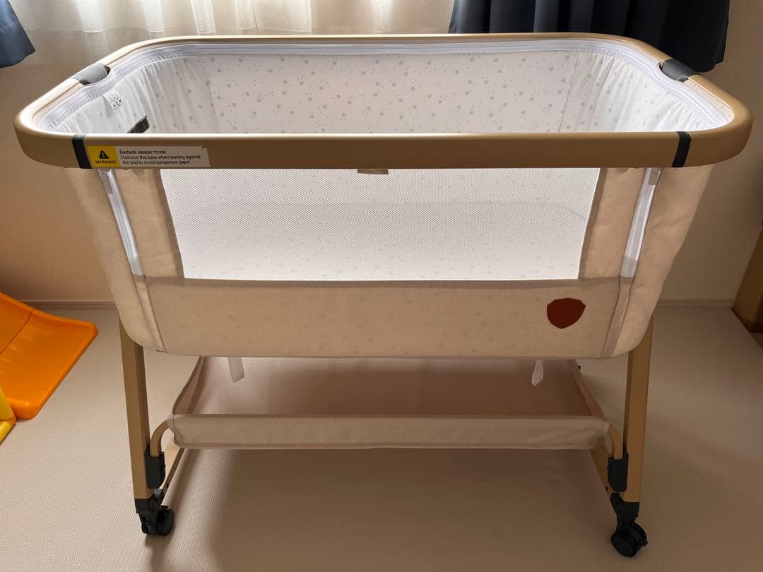 美品　ベビーベッド　&PUPPAPUPOベッドシーツ2枚セット