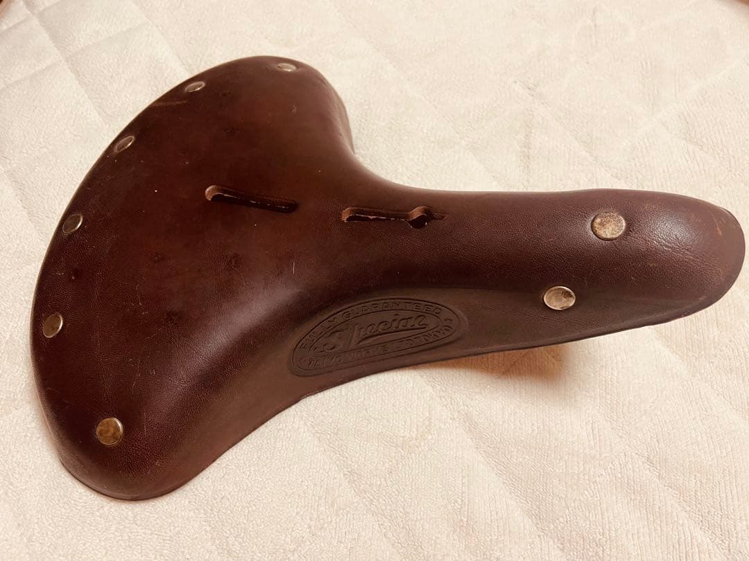 自転車サドル　スペシャル　レトロ　革　昭和
