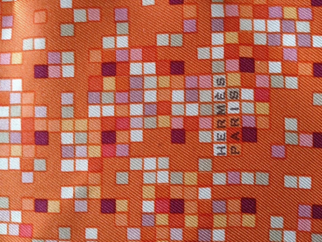 エルメス オレンジ シルク ハンカチ
