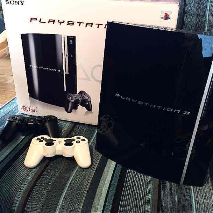 【大幅値下!】PS3 初期型 80GB （ソフトのオマケ）
