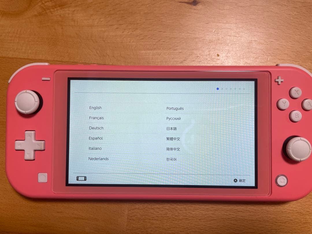 【Nintendo Switch Lite コーラル【充電器&SDカード付き】