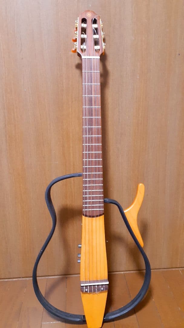 ヤマハサイレントギター SLG-100N