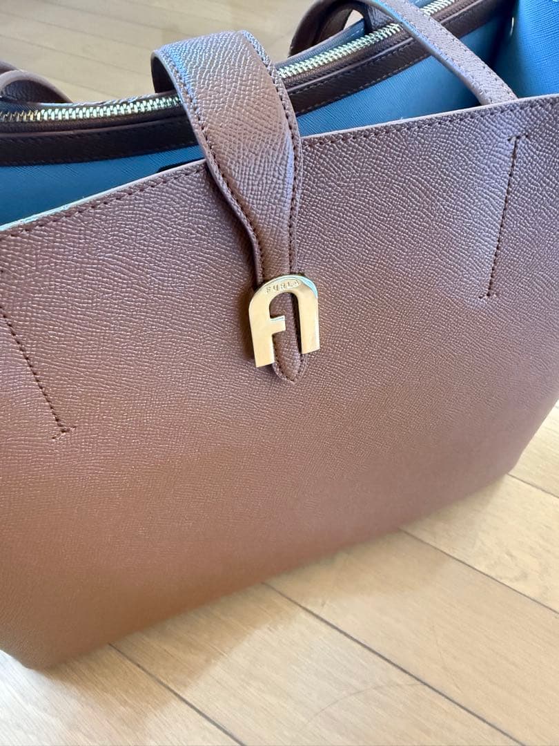 フルラ FURLA ブラウンA4 バッグ ビジネス 肩掛け