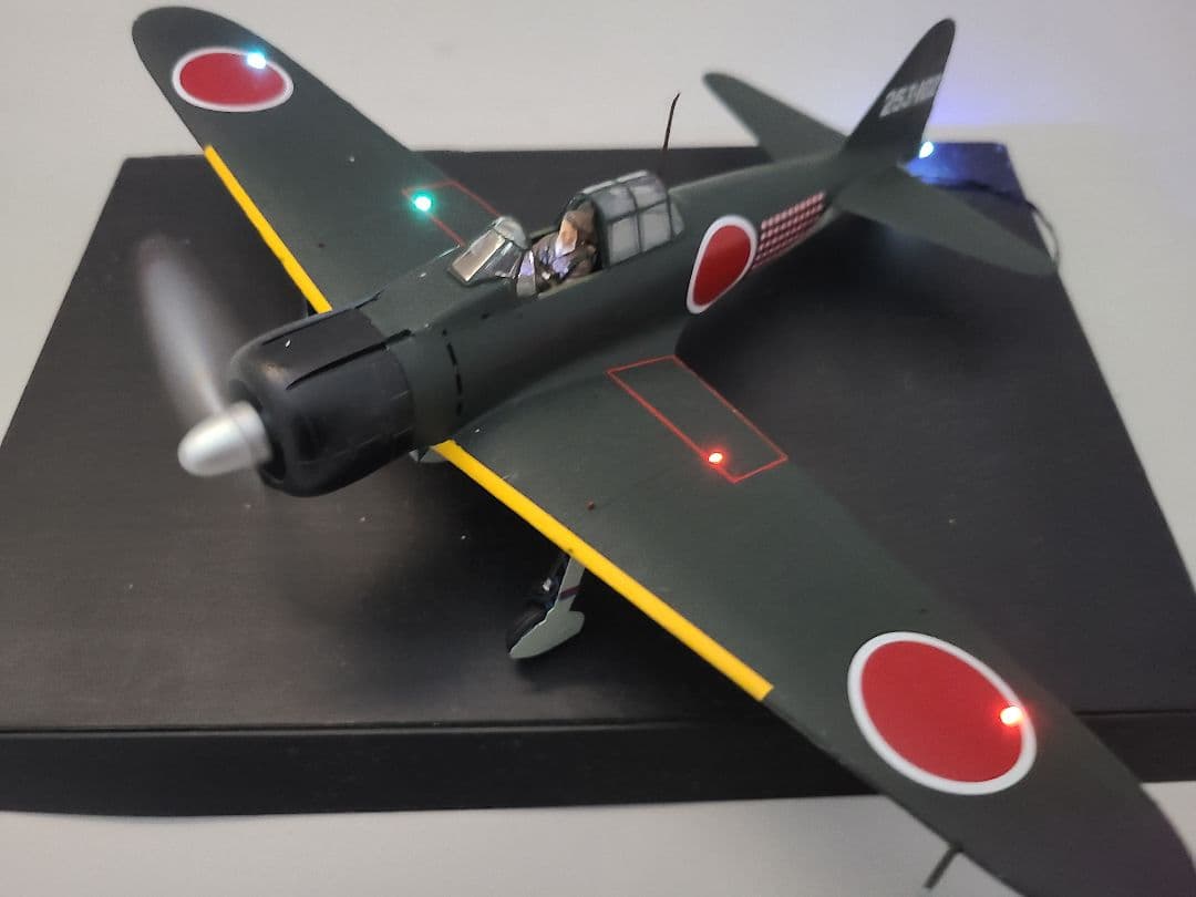 零式艦上戦闘機21型 岩本 徹三 飛曹長搭乗機リアルモーターライズ完成品