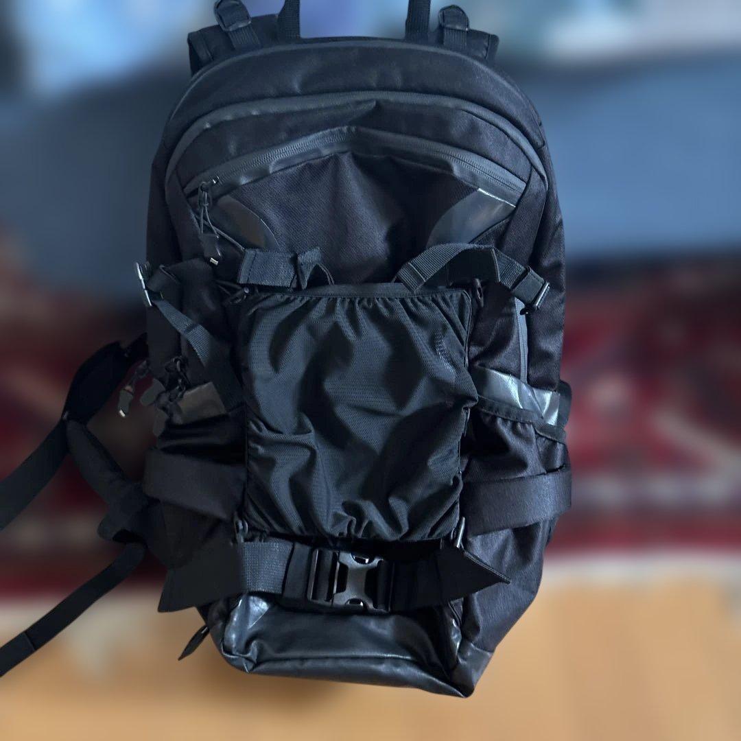 NITRO SLASH PRO ブラックバックパック　25L