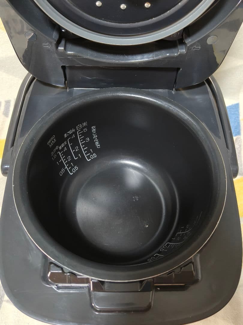 Zojirushi 圧力IH炊飯器 NW-CB10