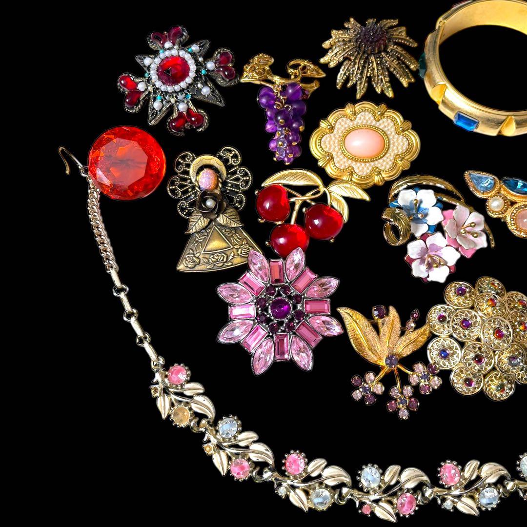 ☆2025年&2026年福袋☆レッド&マルチカラー☆18点アクセサリーセット