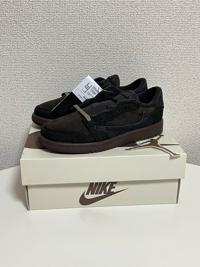 Travis Scott × Nike Air Jordan 1 Low PS