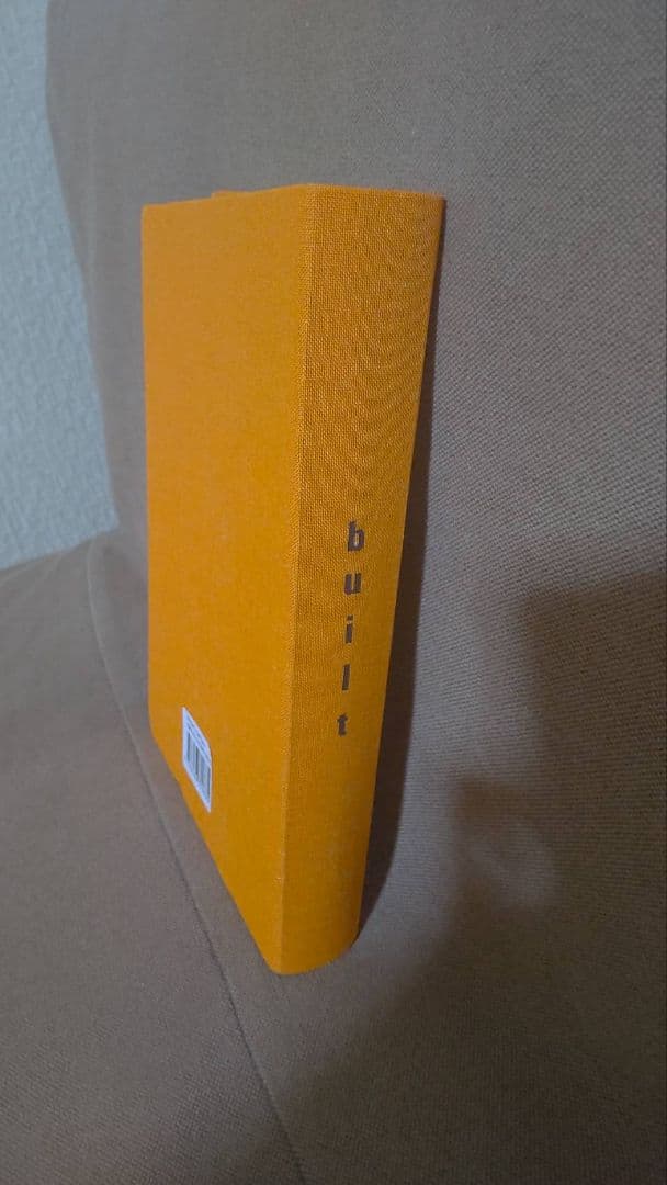 アート・デザイン・音楽 Built by Valerio Olgiati