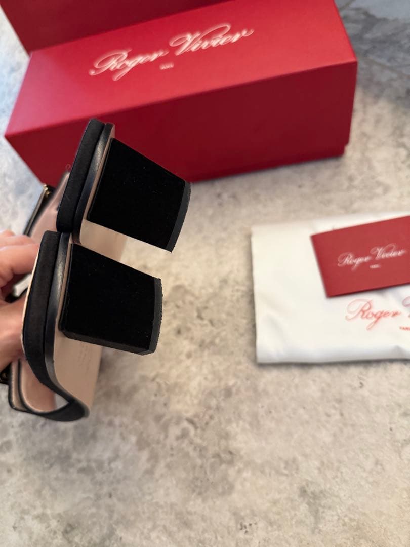 Roger Vivieミュール37ビジュー