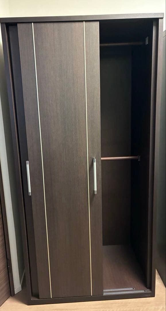 ワードローブ　収納　ダークブラウン
