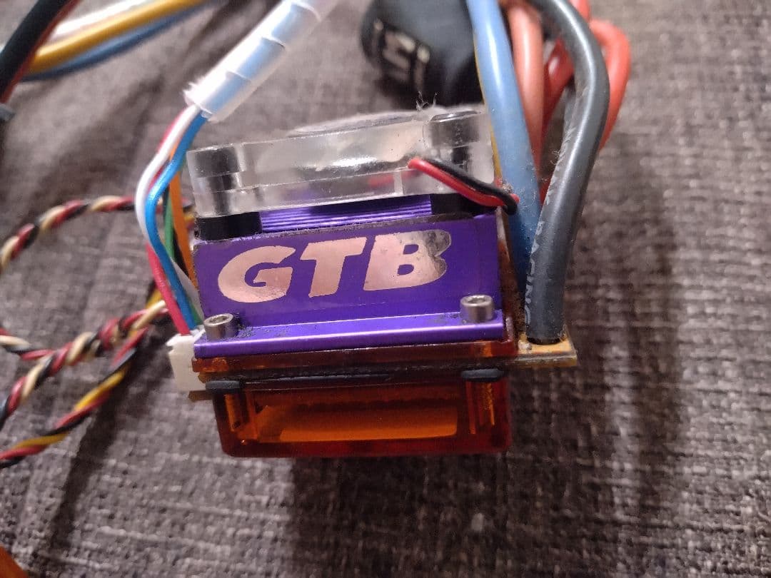 NOVAK Velocity 5.5RブラシレスモーターGTBアンプセット