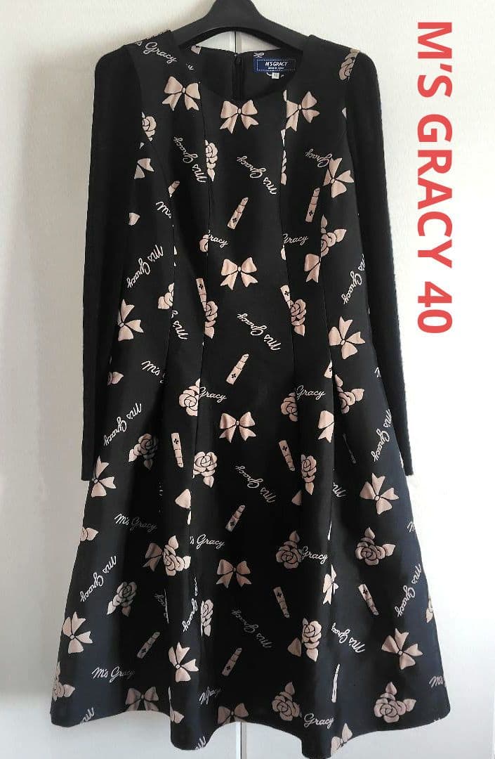 エムズグレイシー 花柄、リボン、リップ、ロゴ入り長袖ワンピース 40