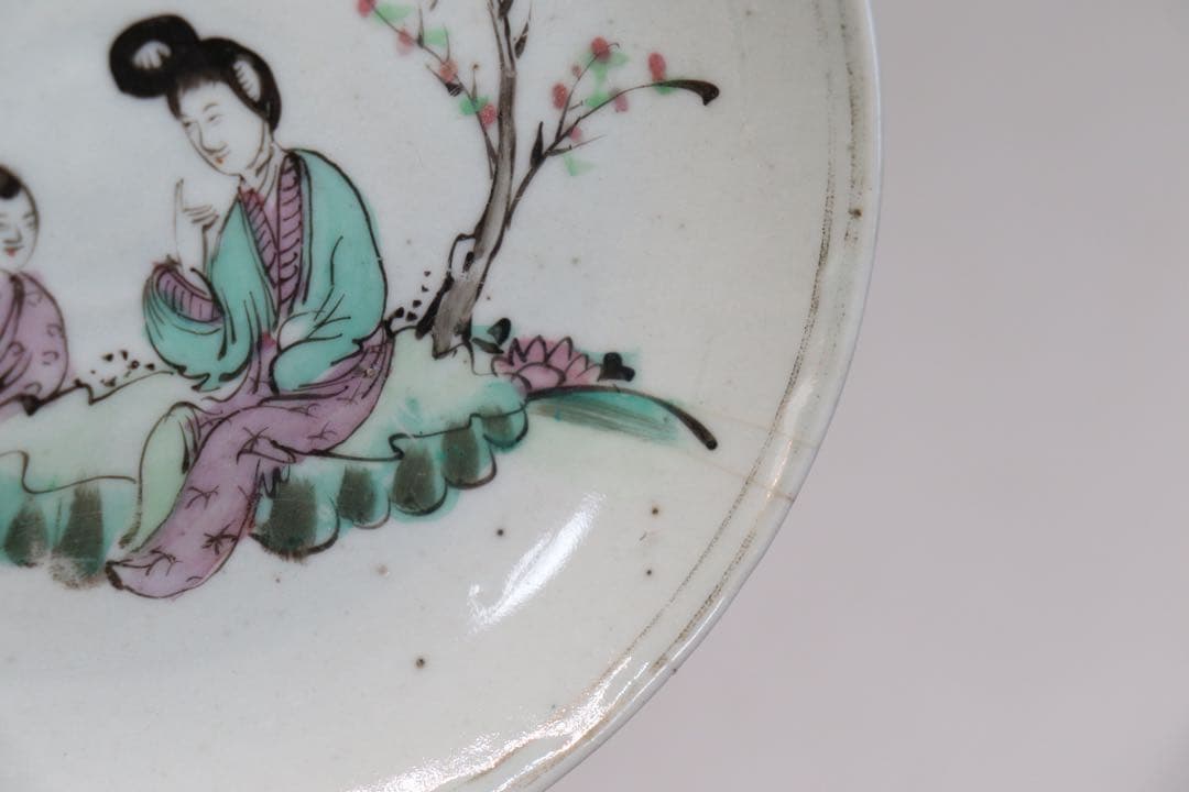 中国　清時代　粉彩　人物紋小皿　送料込み1014