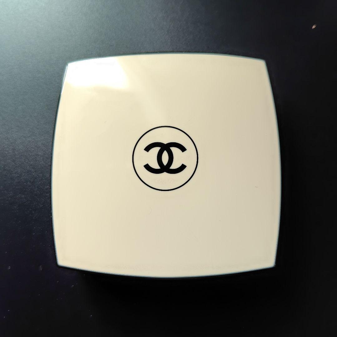 シャネル レベージュ パレット ルガール ウォーム