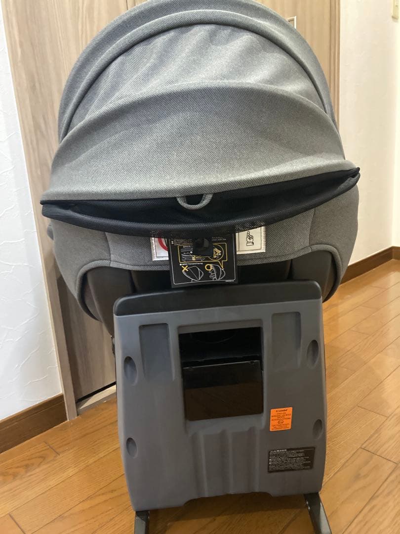 美品使用頻度低め上位モデルCombi クルムーヴコンパクトR129エッグショック