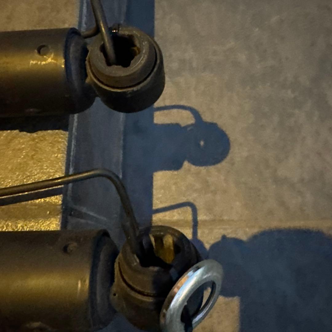 う*け様 再再販ランドクルーザー70 純正ショック 前後4本