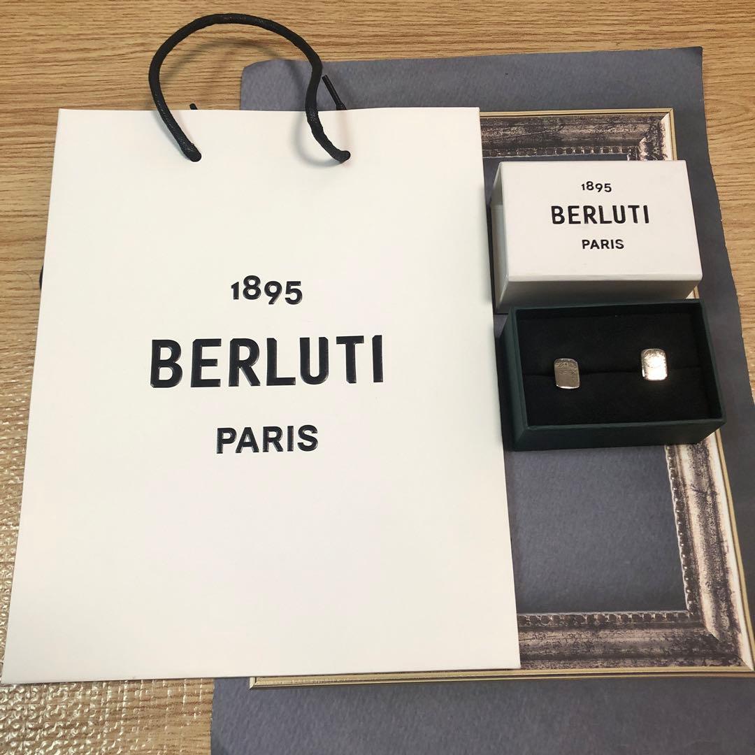【せるお　美品】BERLUTI カリグラフィーカフリンクス シルバー