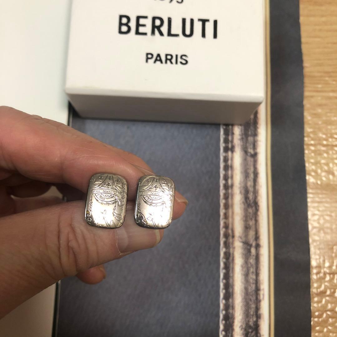【せるお　美品】BERLUTI カリグラフィーカフリンクス シルバー