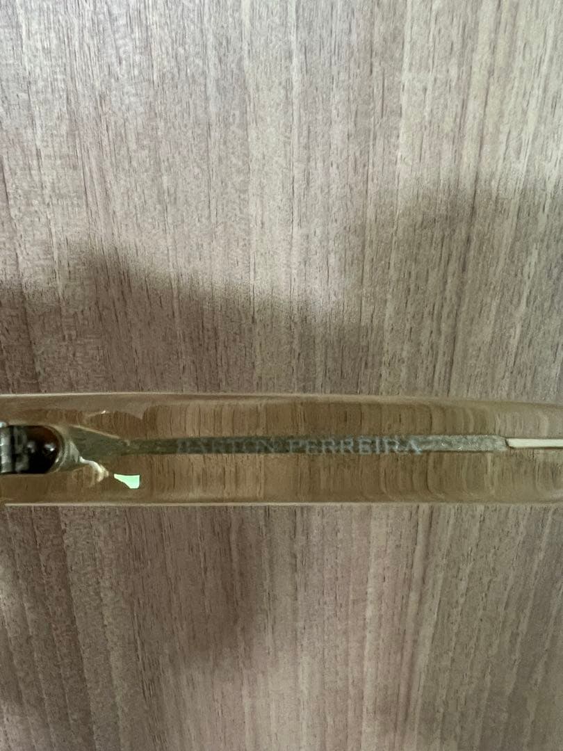 ブラピ着　バートンペレイラサングラス廃盤