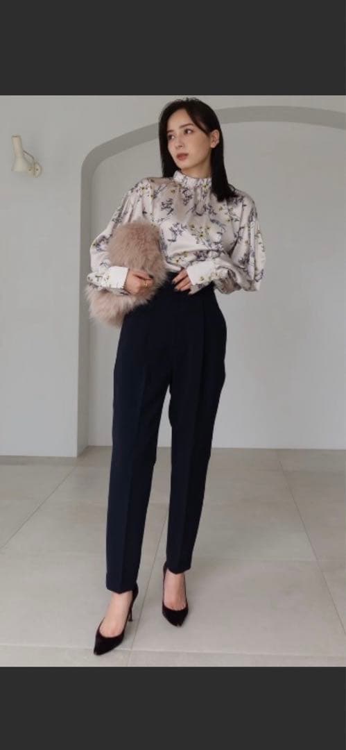 anuans ベルトデザインテーパードパンツ