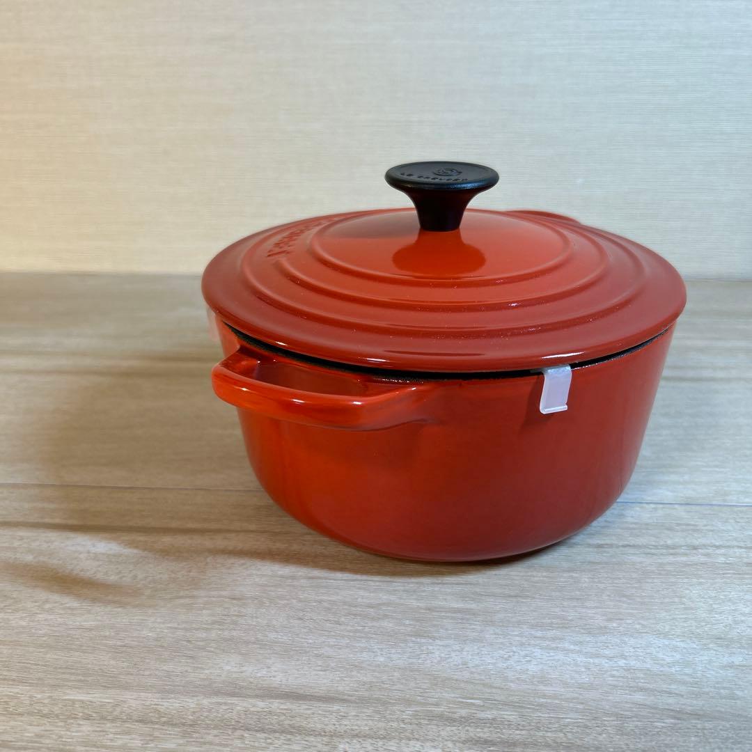 ルクルーゼ　ココットロンド　18cm チリレッド レッド　両手鍋　鍋