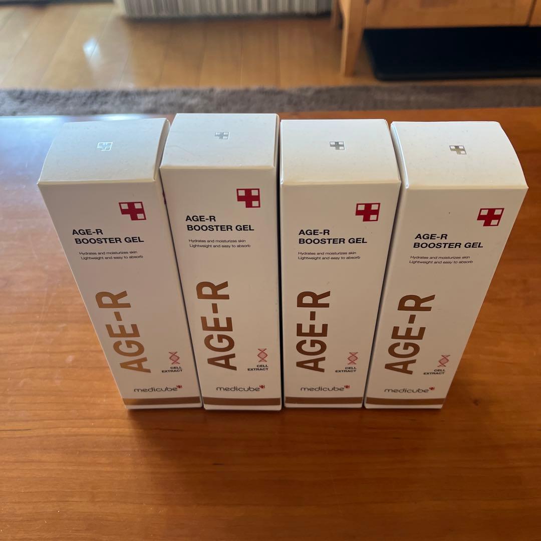 メディキューブ 美顔ローラー本体、スタンド、ジェル4本セット