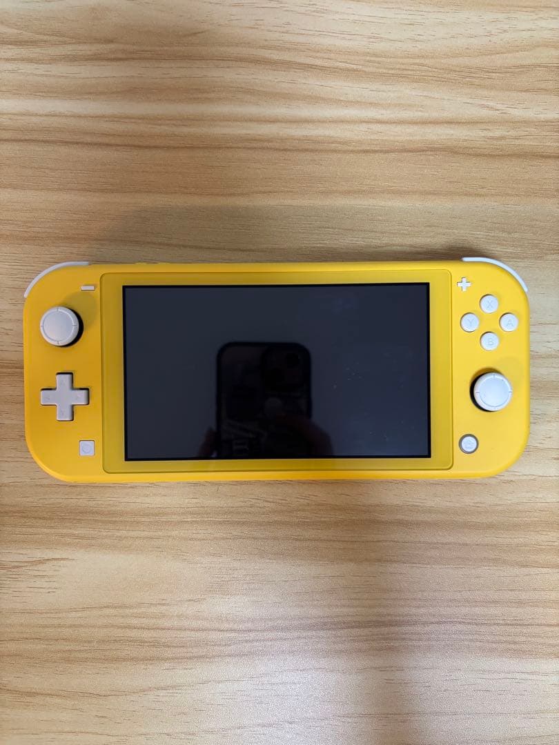 Switch Lite イエロー 本体 純正充電器付き 初期化済