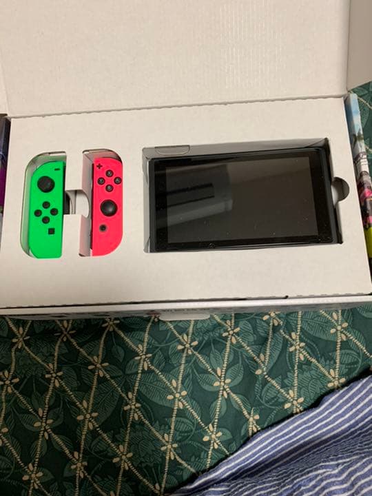 任天堂Switch スプラ限定バージョン美品