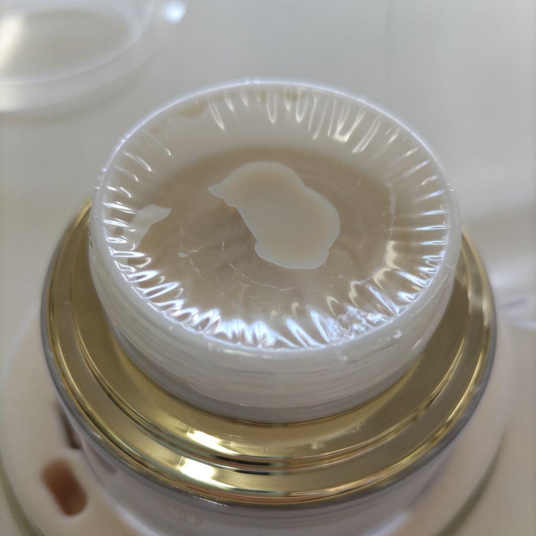 カネボウトワニー　センチュリー　クリームb