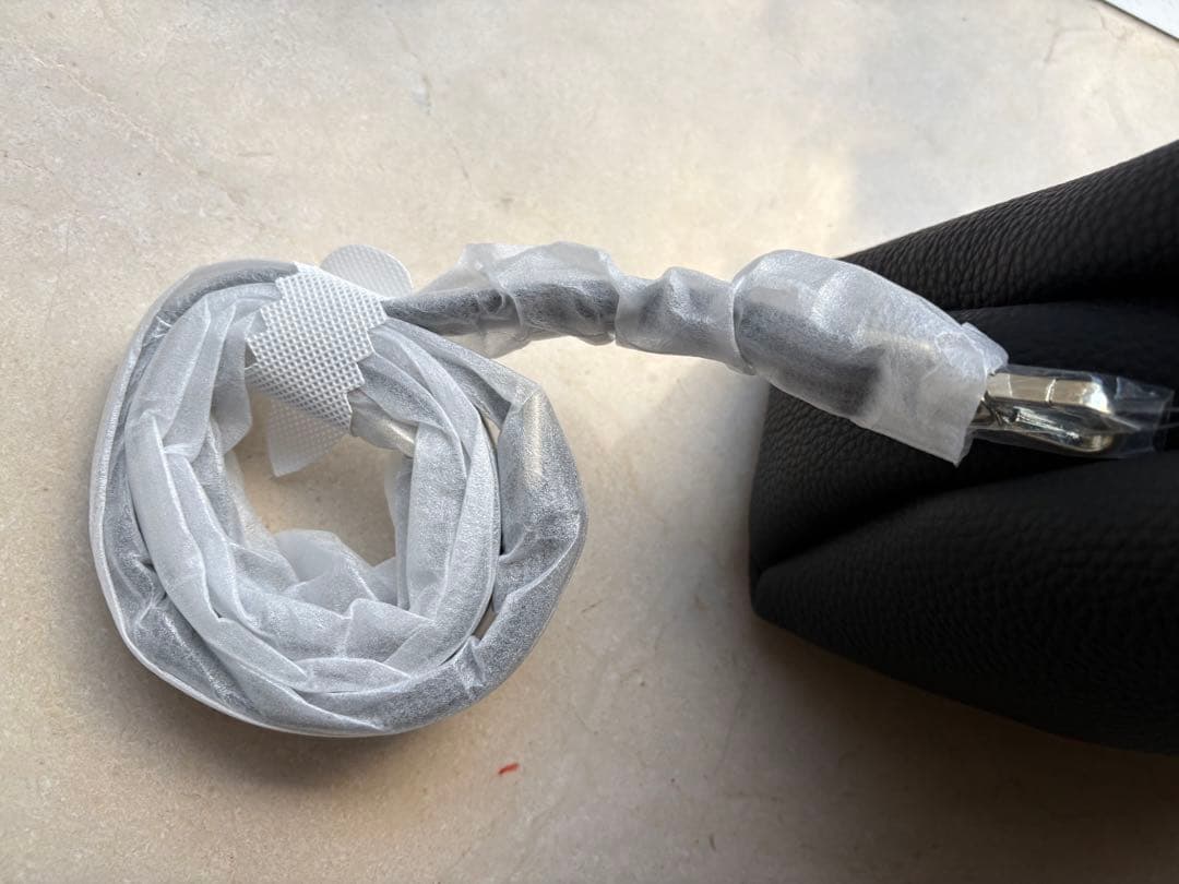 ヘイニ　マロエ　ブラック　ショルダー付き　HAYNI Marollet 本革