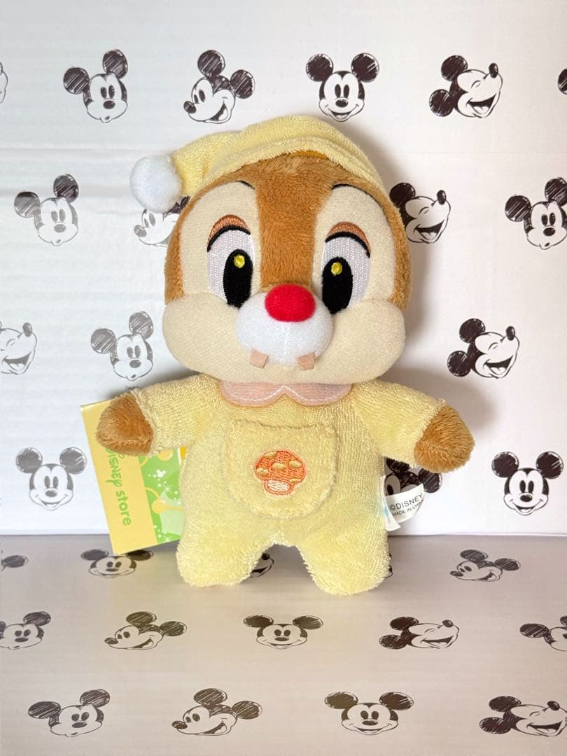ディズニーストア　パジャマ　デール　ぬいぐるみ