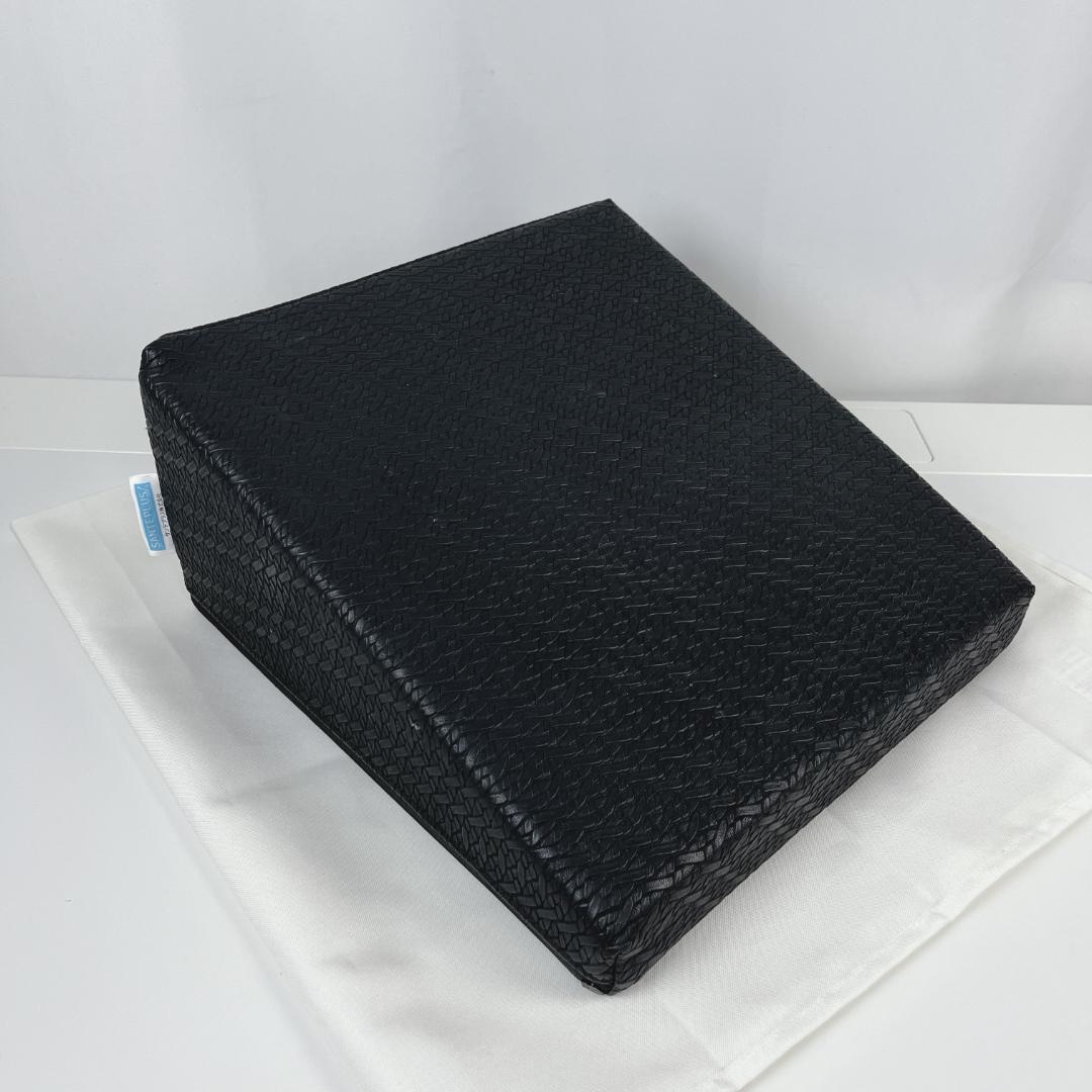 美品☘️　サンテプラス　フレックスクッション　ブラック