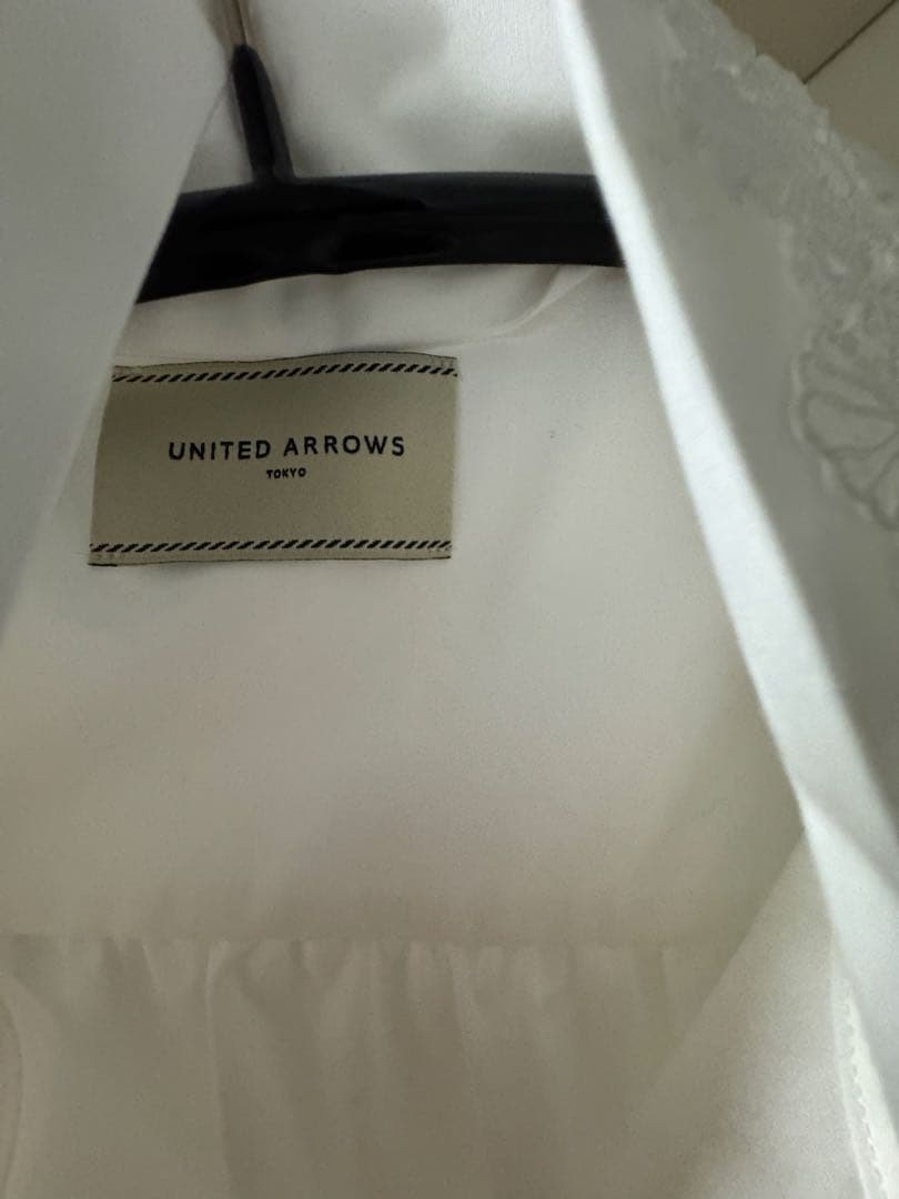 UNITED ARROWS レース付きホワイトシャツ
