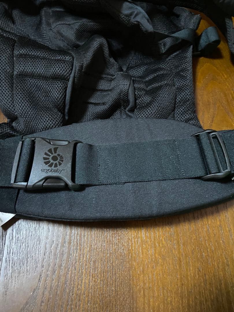 美品　エルゴベビー アダプトベビーキャリア　抱っこ紐 ブラック
