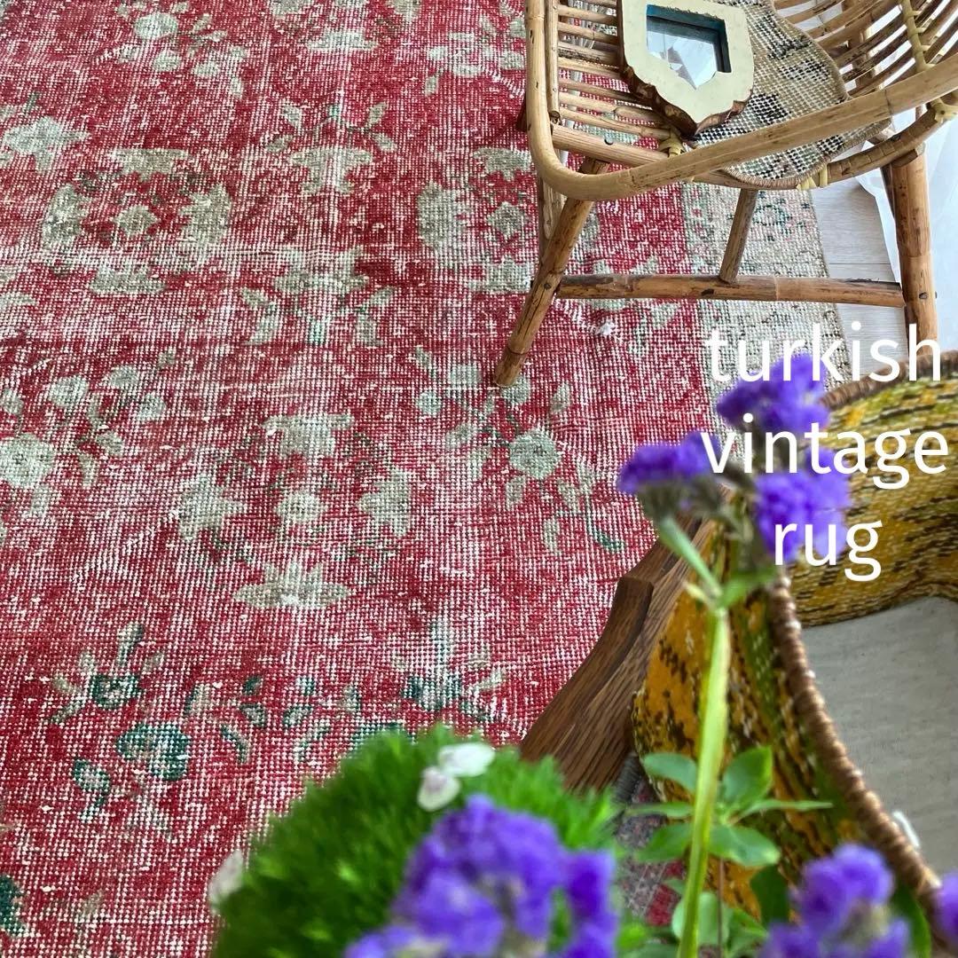 レア✳︎シャビーレッド　囲みコーラルオレンジ　フラワー　トルコヴィンテージラグ