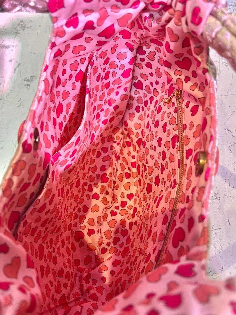 ロラライハリス♡ベビーピンクベロアキルト♡刺繍の丸型絞りバッグs♡