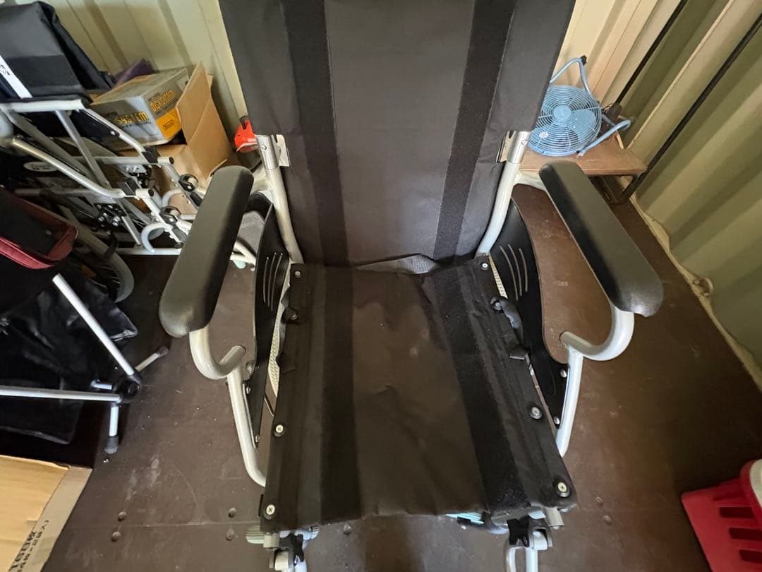 【美品】ケアテックジャパン介助式車椅子ハピネスライトCA-22SU