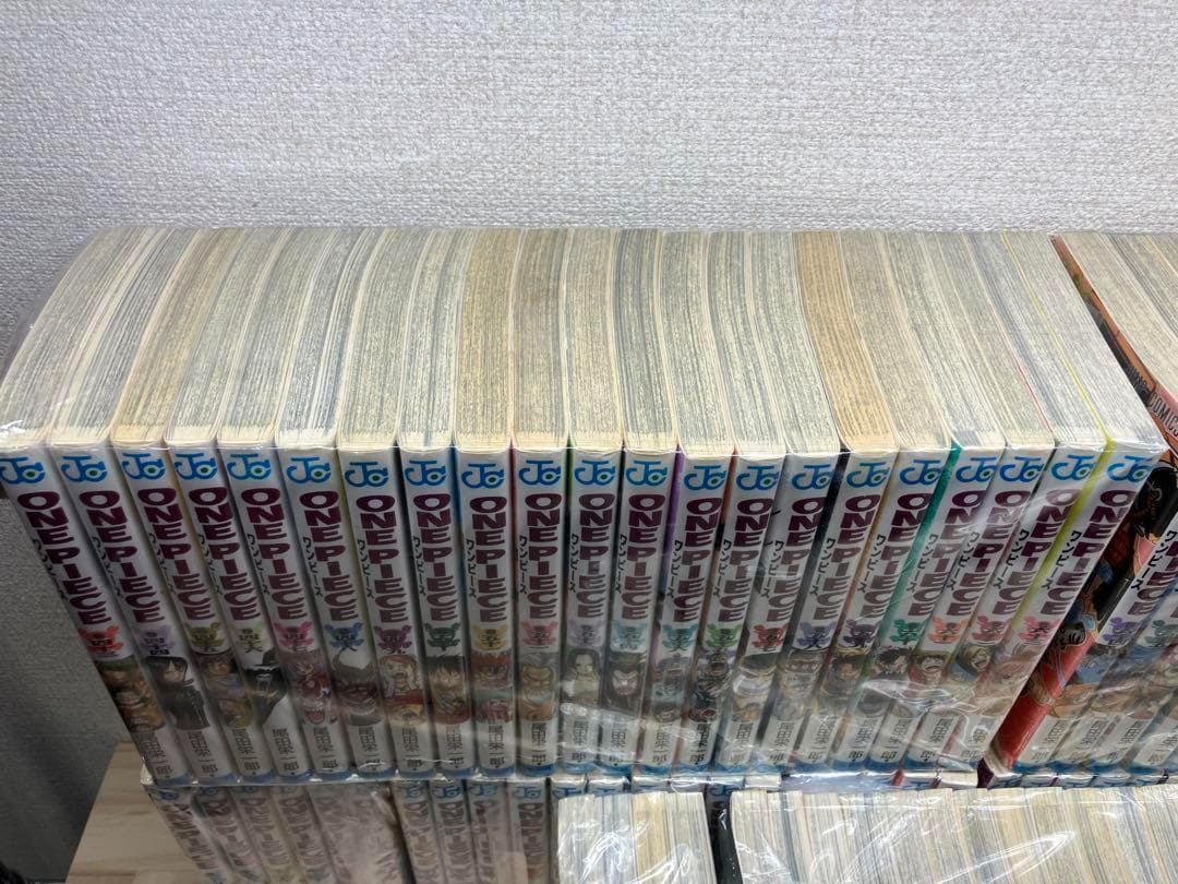 ワンピース　105巻セット+関連本多数　合計112冊　尾田栄一郎