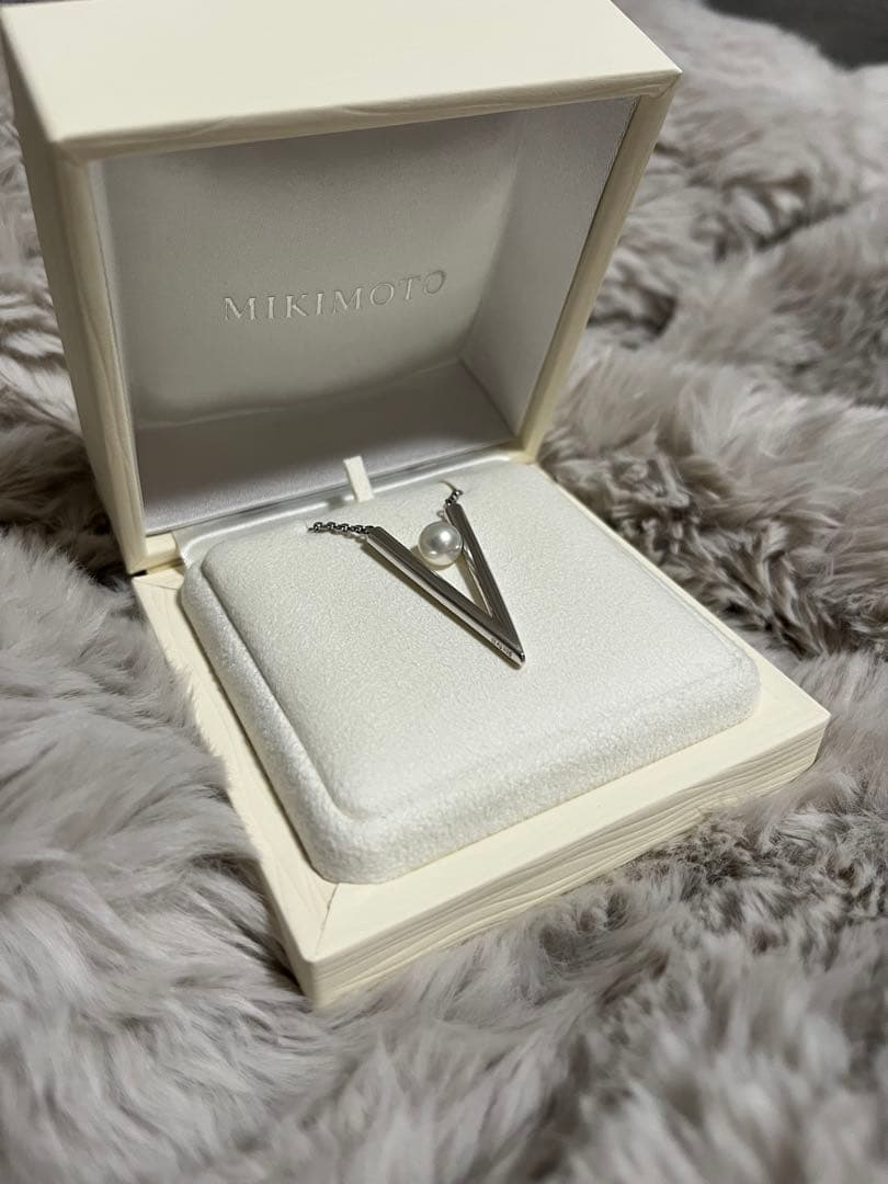 [1/31出品終了]MIKIMOTO Vコードネックレス