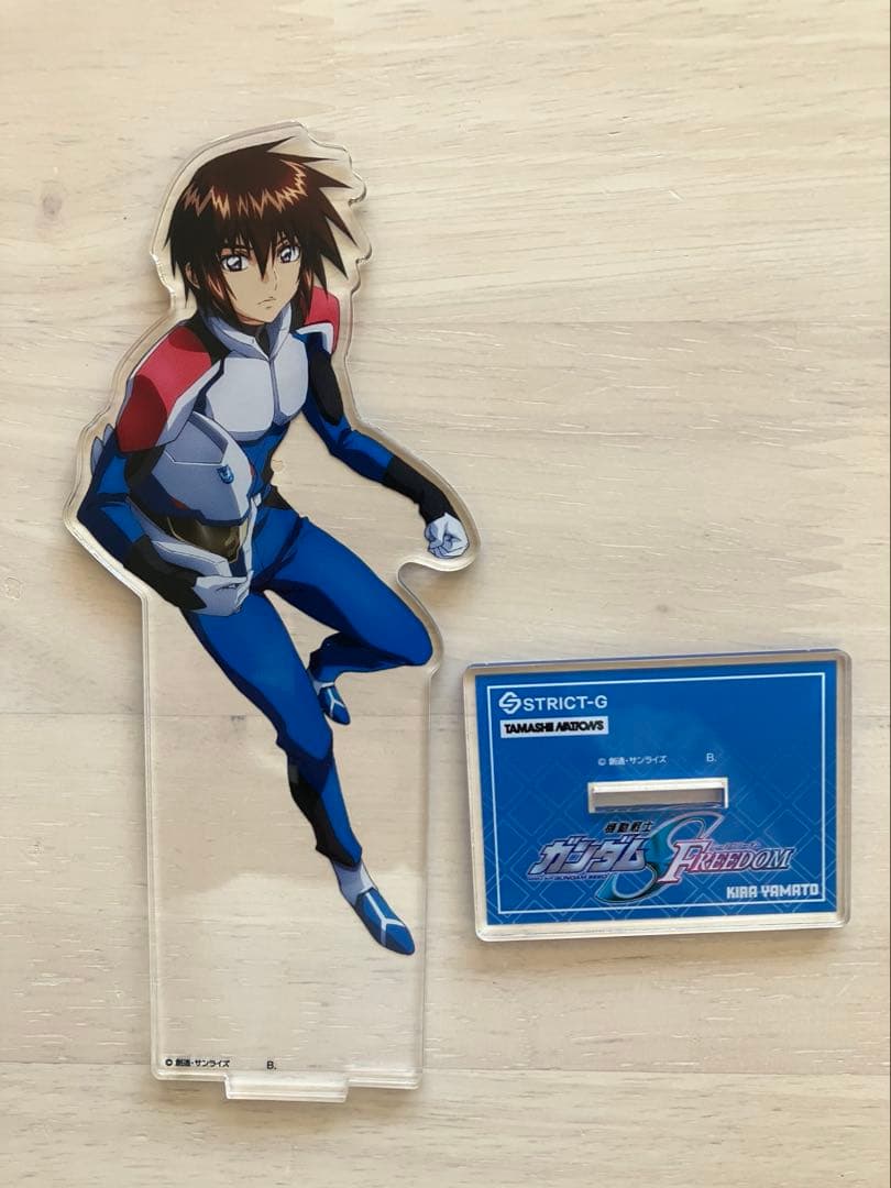 メタルビルド　ストライクフリーダム　2024 ➕光の翼 、キラ　アクスタ付き