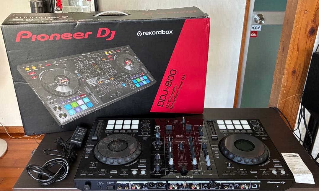 Pioneer DJ DDJ-800 コントローラー