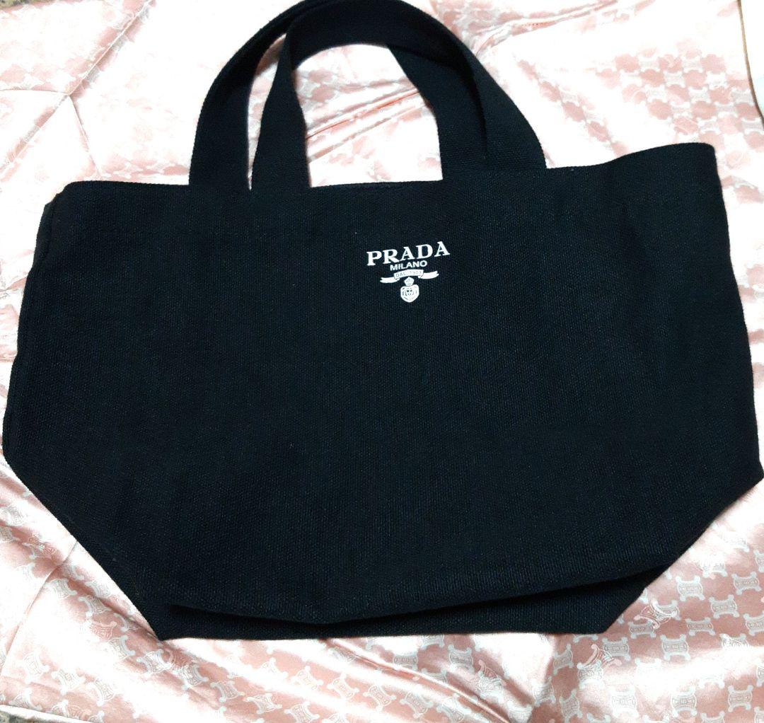 新品 未使用　プラダ　トートバッグ　ブラック
