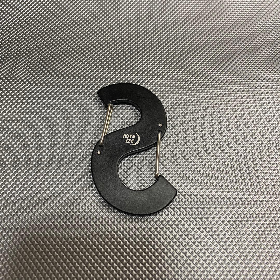 Supreme S Logo Keychain ブラック　カラビナ　黒　美品