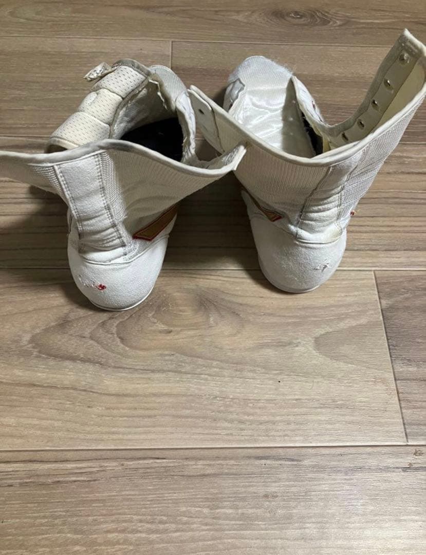 Mizuno ボクシングシューズ ホワイト/ゴールド　27cm