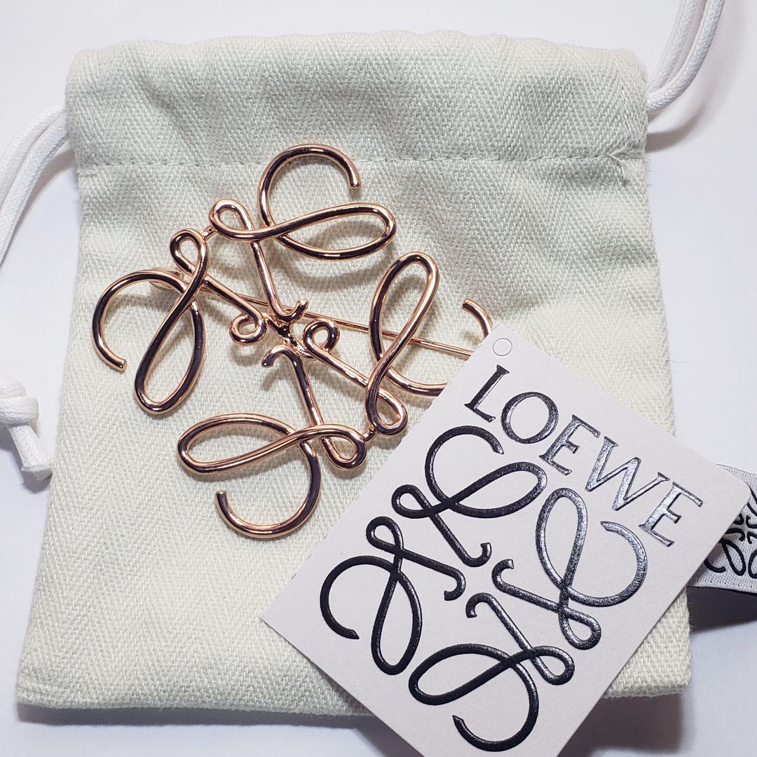 新品同様 LOEWE アナグラムローズゴールド ブローチ ピンクゴールド ロエベ