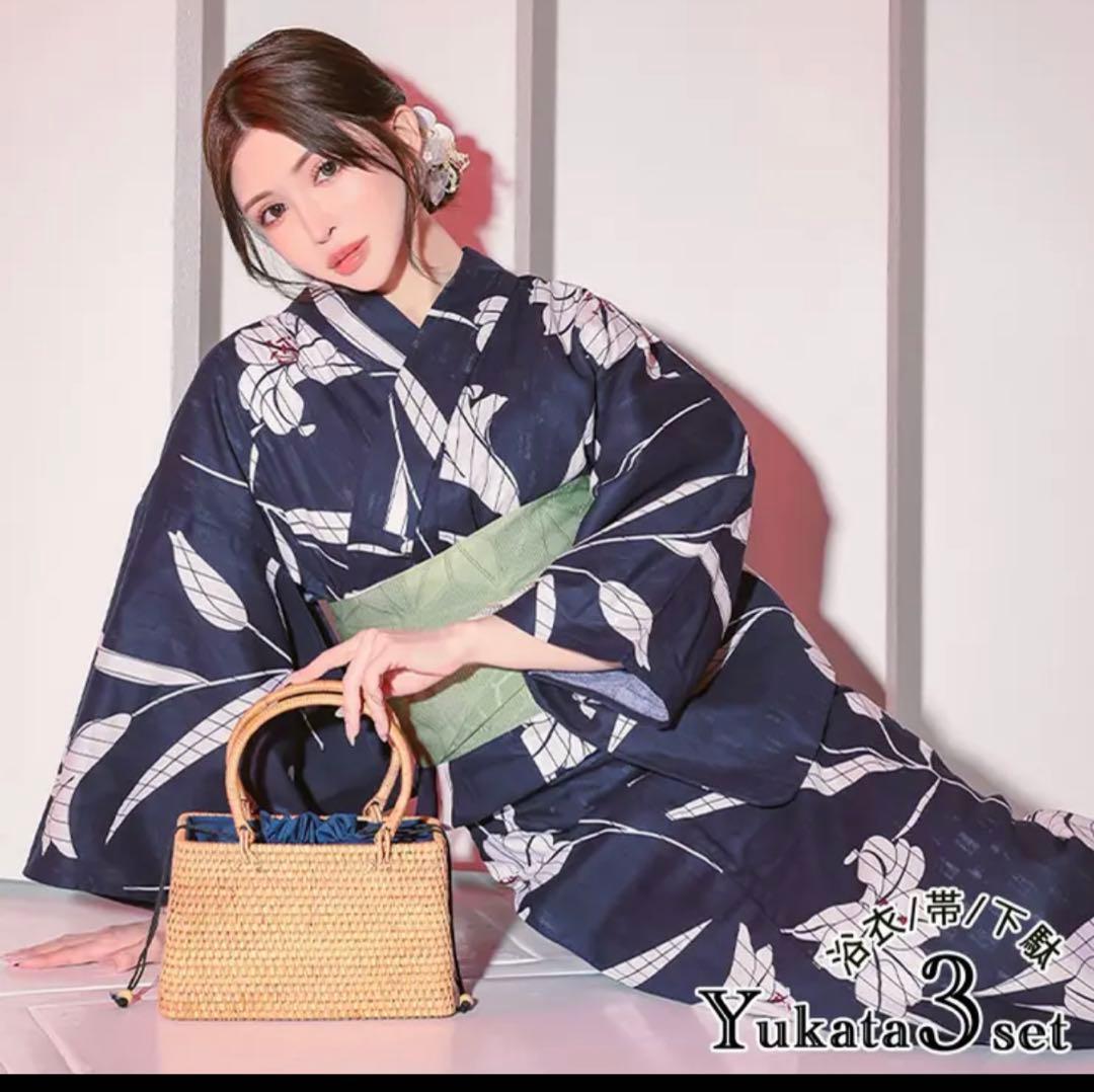 ストライプ紺地×大輪白百合浴衣3点セット 浴衣セット レディース浴衣　Tika